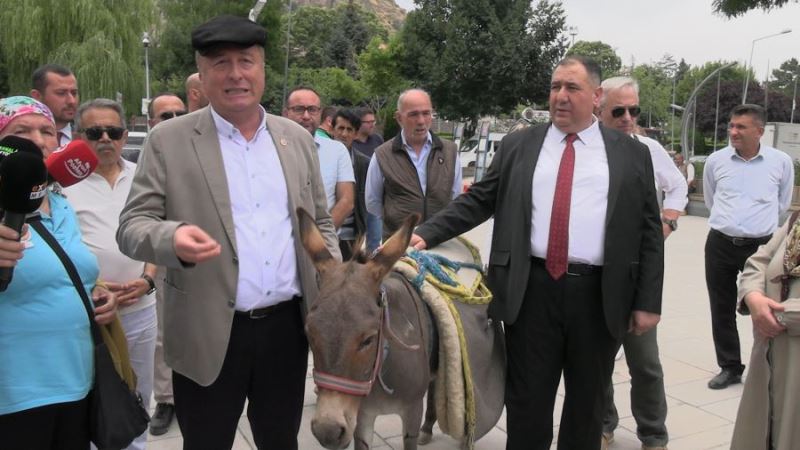 Akaryakıt zamlarına karakaçanlı protesto